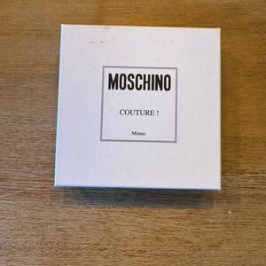 Moschino White Box